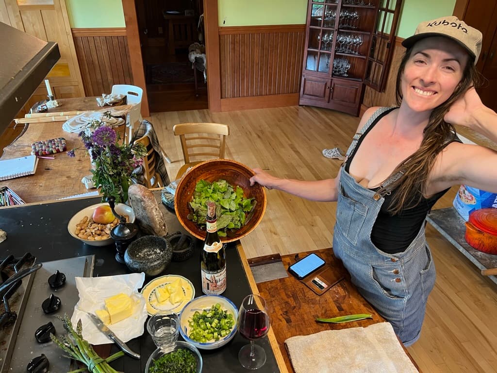 Broken garlic and open hearts. image 1